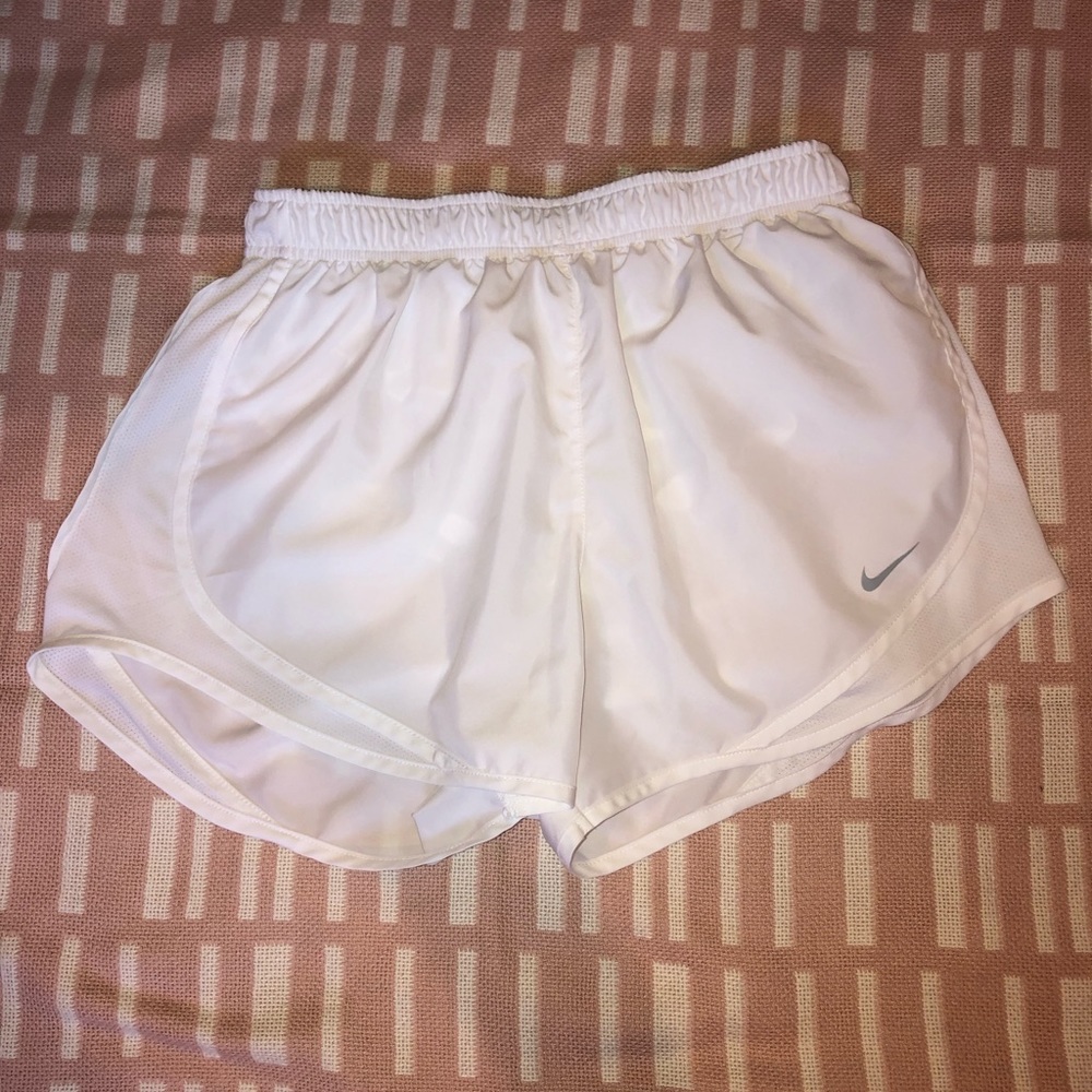 White nike running shorts
